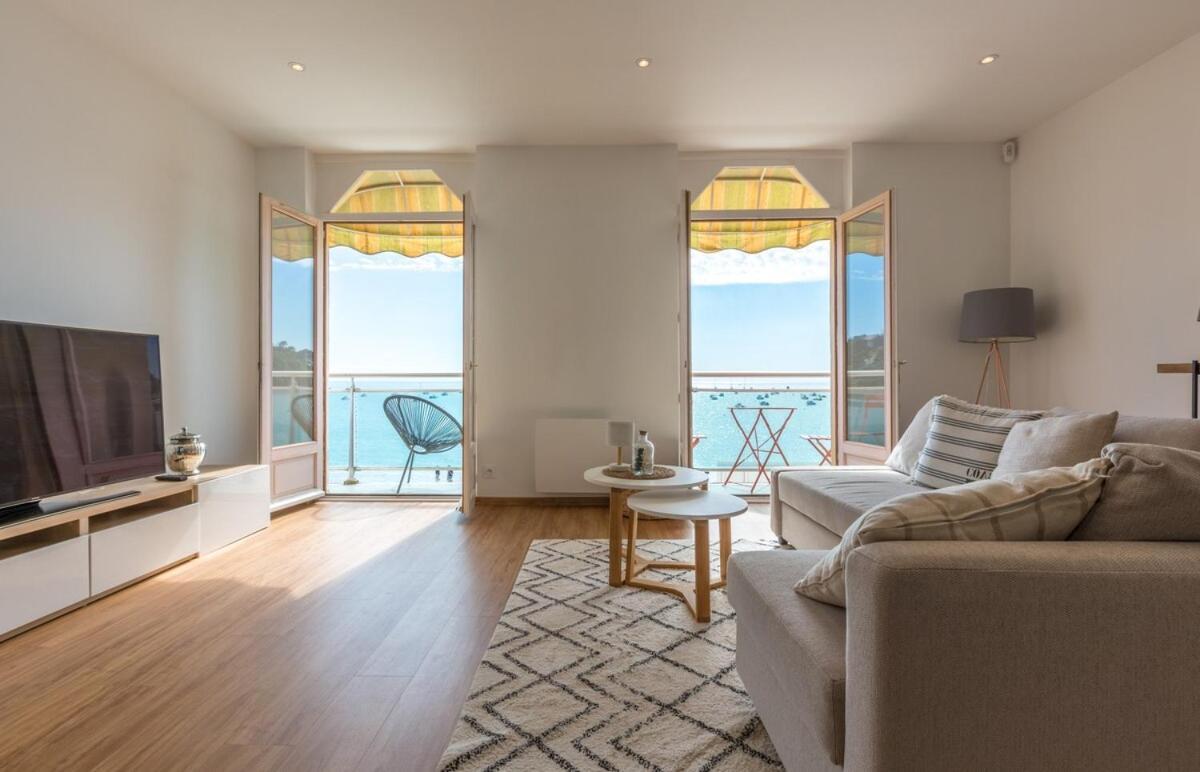 Les Pieds Dans L'Eau - Bel Appartement - Vue Mer Cancale Buitenkant foto